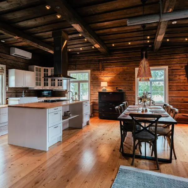 Arctic Circle Holiday homes, Lapland Heritage Villa, hotel en Ranua