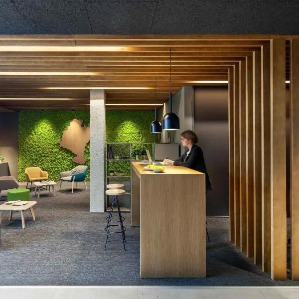 ibis Styles Pamplona Noain, hotel a Noáin