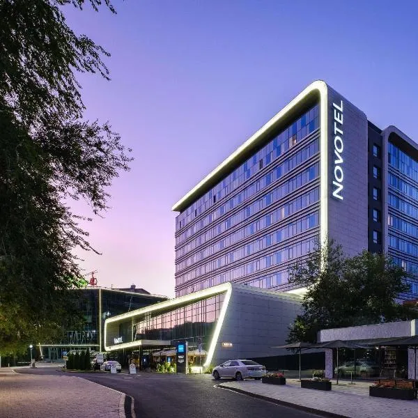 Novotel Almaty City Center, hotel in Almaty