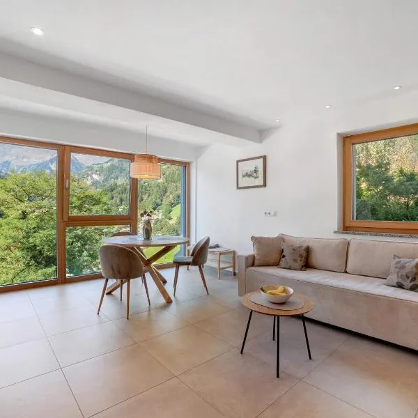 Sina Apartment, hotel in San Leonardo in Passiria