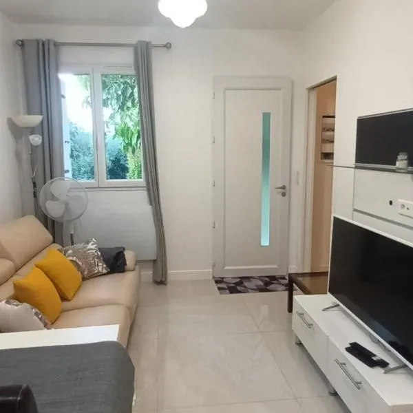 Appartement indépendant avec jardin, hotel in Aix-en-Provence