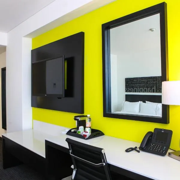 Holiday Inn Express & Suites Puebla Angelopolis by IHG, hotel in Puebla