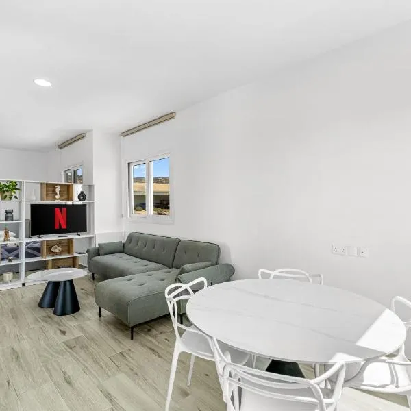 Olympiou Central, Modern & Cozy Nest, hotel in Peyia