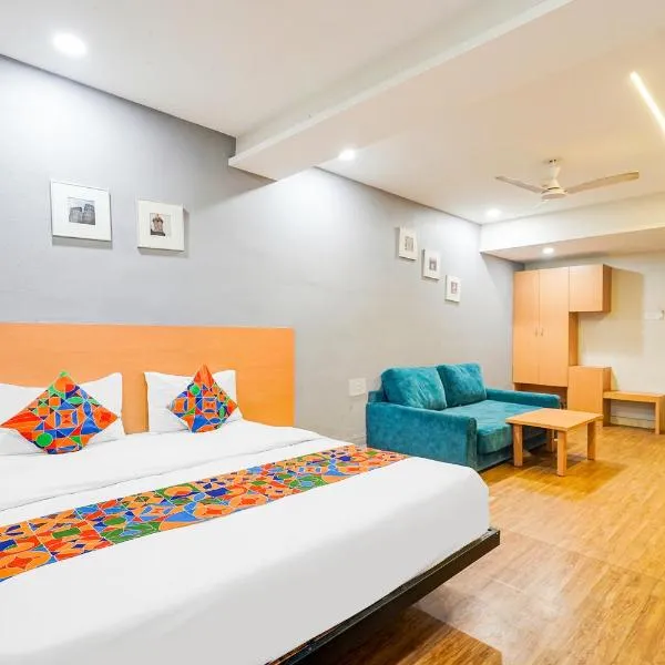 FabHotel The Park View, hotel a Surat
