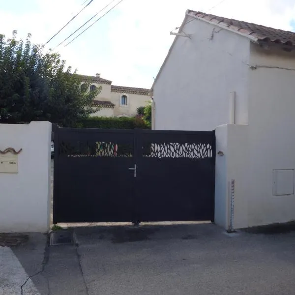 Chambre d'Hôtes entre Provence et Camargue, hotel in Beaucaire