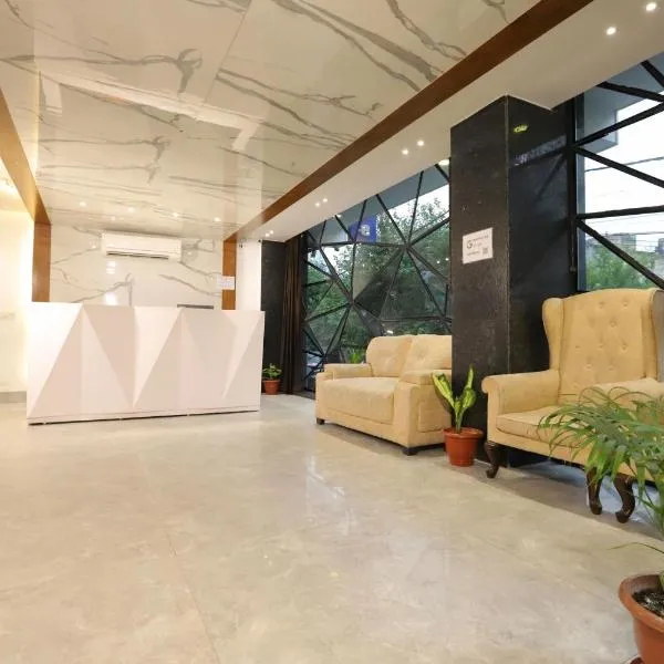 OPO Horizon Stanley,Free Airport Pick up, hotel di New Delhi