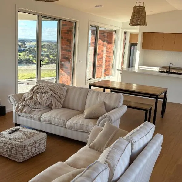 Brand New Beach Escape, hotel en Warrnambool