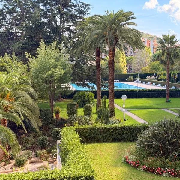 Cannes Marina Suite Hôtel Résidence, khách sạn ở Mandelieu La Napoule