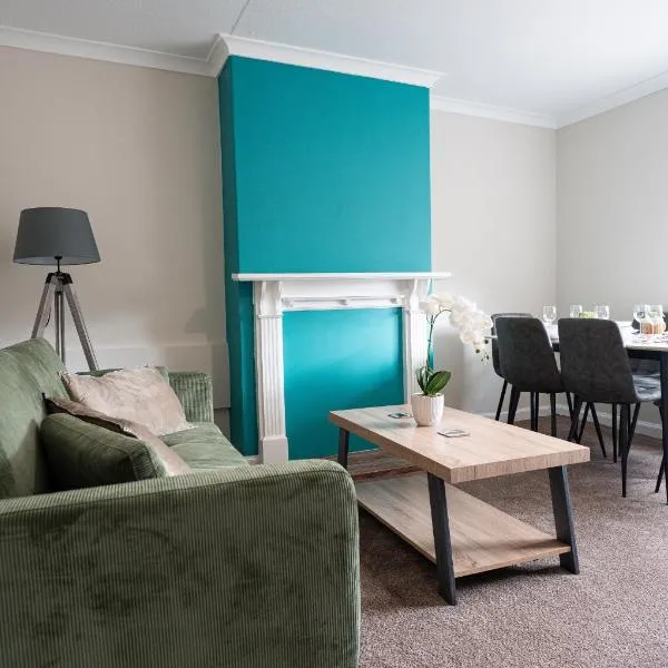 3 BDR House At Caledonia Luxe Stays Short Lets & Serviced Accommodation Falkirk, hotel i Polmont