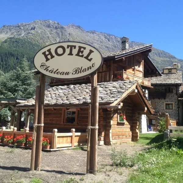 Hotel Chateau Blanc, hotel La Thuilében