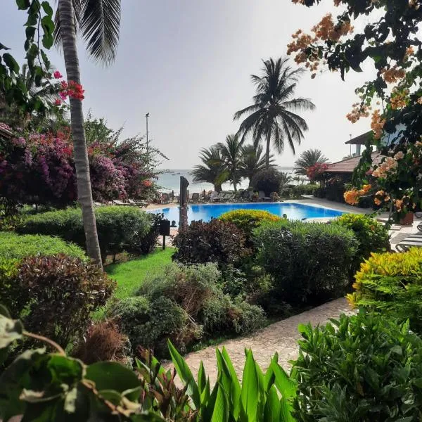 Porto Antigo 2 Beach Club 18، فندق في سانتا ماريا