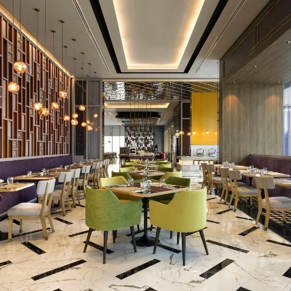 Mercure Bangkok Sukhumvit 24, hotel em Bangkok