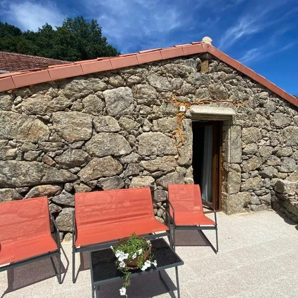 Casa de Piedra Vistas & Relax，位于Grou的酒店