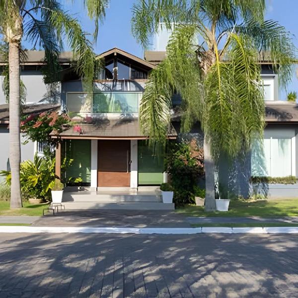 Casa com Academia em Jurerê IN