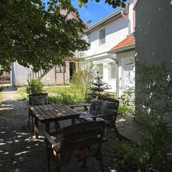Сјајни лешник, hotel en Zrenjanin