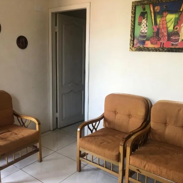 Hospedaje Maluli suit 4, hotel in Santa Elena