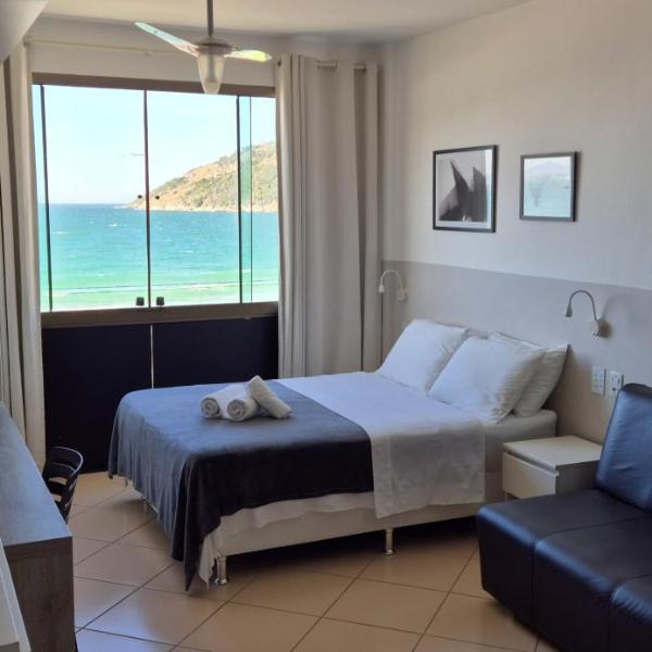 Loft Prainha AP 207 frente mar, Wi-Fi, portaria 24h, check in 9h-check out 13h, split, piscina, self check in