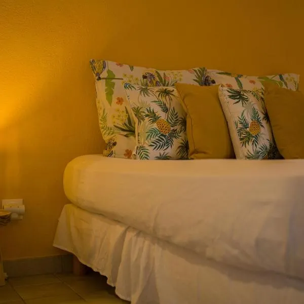 Kaz'Almaric - résidence calme à Rémire, proche plage et commerce, hotel in Rémiré