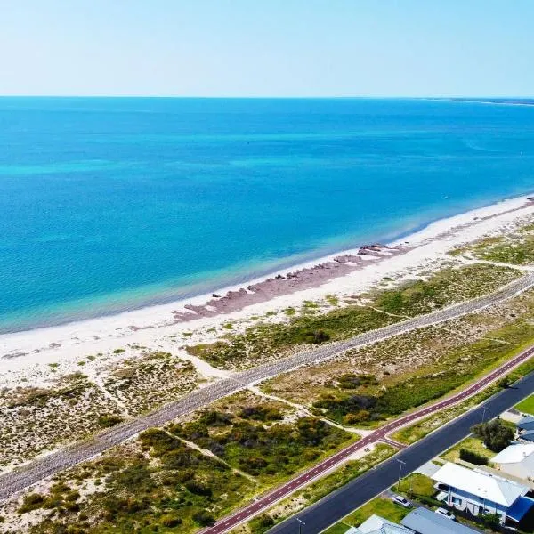 Marine Holiday Home - Geographe, Hotel in Geographe