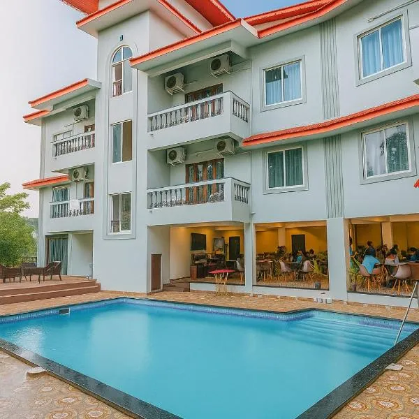 Hotel Lotus, khách sạn ở Candolim