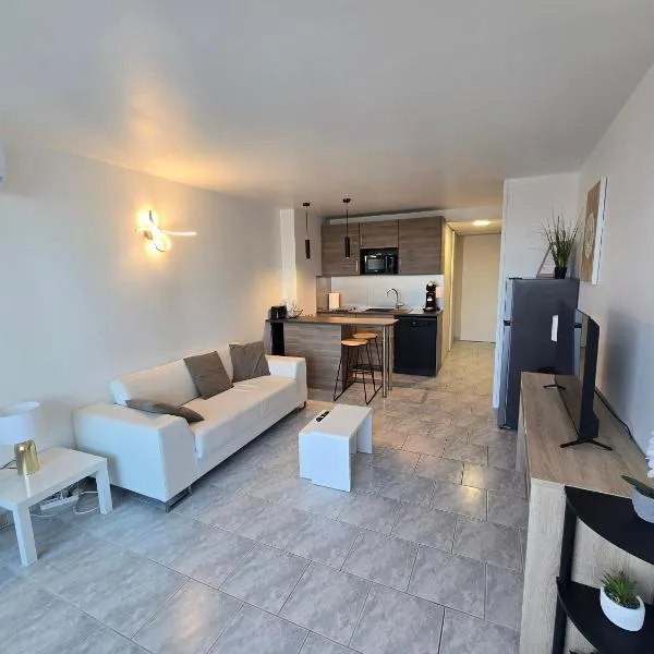 3Cap d'Agde naturiste T2 avec GARAGE privé, מלון בקאפ ד'אגדה