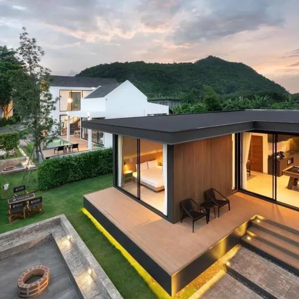8 Pool Villas, hotel in Ban Tha Chang