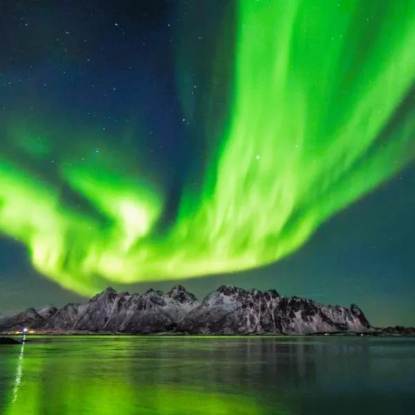 Lofot rommet, hotel in Svolvær