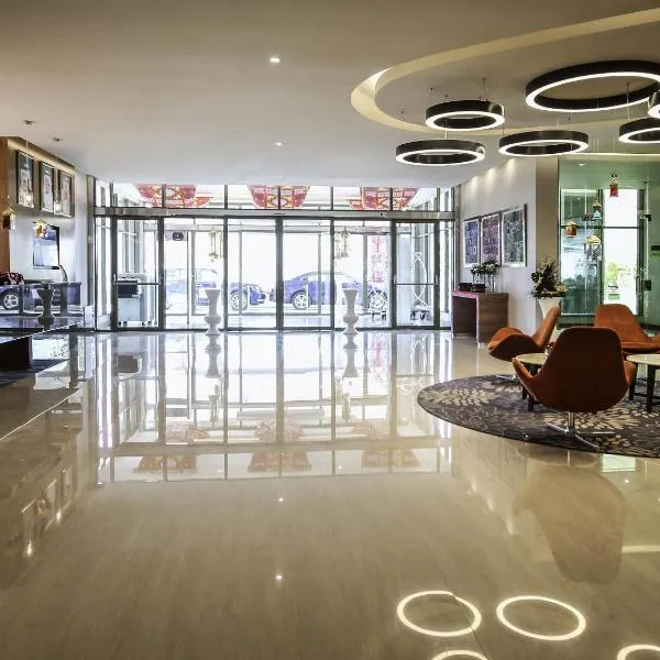 Novotel Yanbu Albahr, hotel in Yanbu