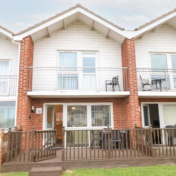 19 Waterside Park, hotel in Lowestoft