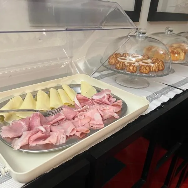 The little lake Verona villa, hotel in Bovo