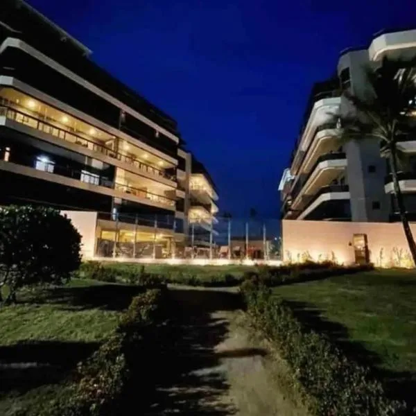 Lindo apartamento frente mar Peracanga, hotel a Guarapari