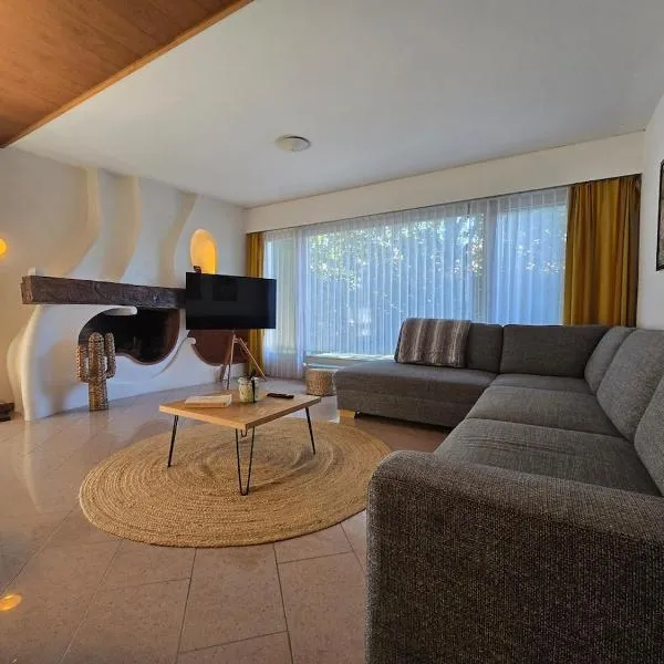 Peaceful family villa close to Geneva city center, hotel u Ženevi