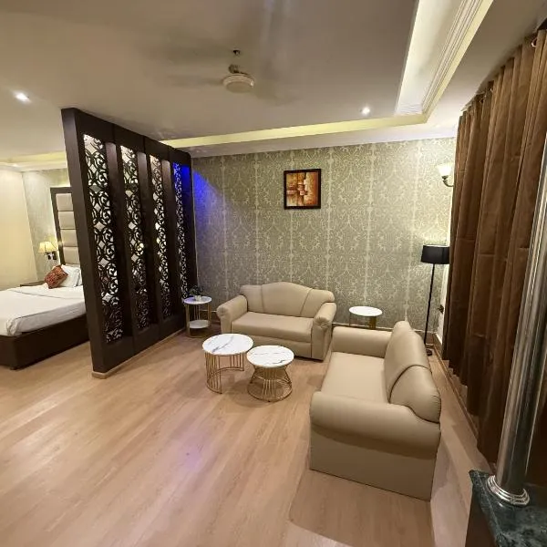 Hotel Diplomat Residency、バレーリーのホテル