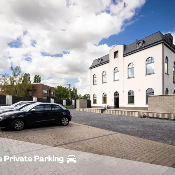 Charleroi Brussels Airport White Castle，位于沙勒罗瓦的酒店