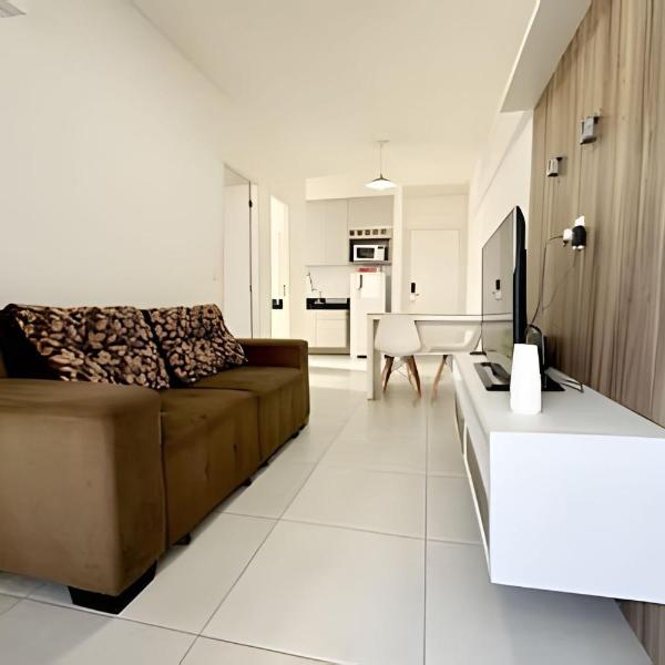 Flat 100 mt praia, varanda, piscina 6x sem juros