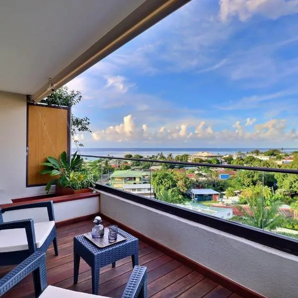 Mahana Suite Sea & Mountain View, hotel i Papeete