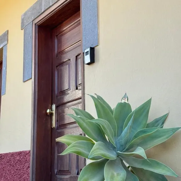 HOUSES CASA LA TOSCA The Best views, hotel in Tejeda