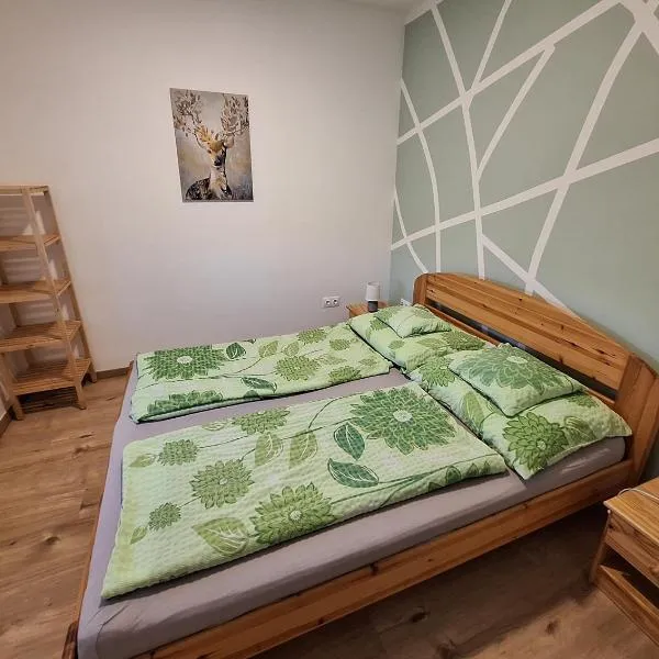 Lila Akác Vendégház Esztergom, hotel in Esztergom