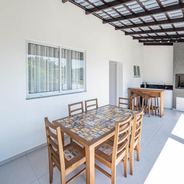 Casa recém reformada, 3 quartos e com playground - Foto 4