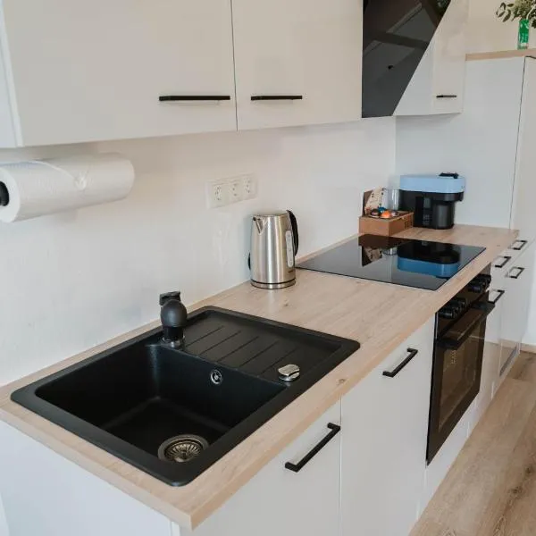 Ferienwohnung Emilia, khách sạn ở Schiefling am See