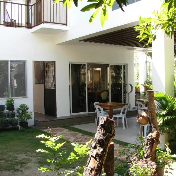 BJs Seaside, hotel in Argao