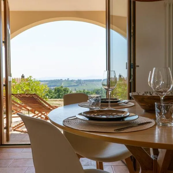 Il Girasole apartment with Panoramic Views, ξενοδοχείο στο Μοντεπουλτσιάνο