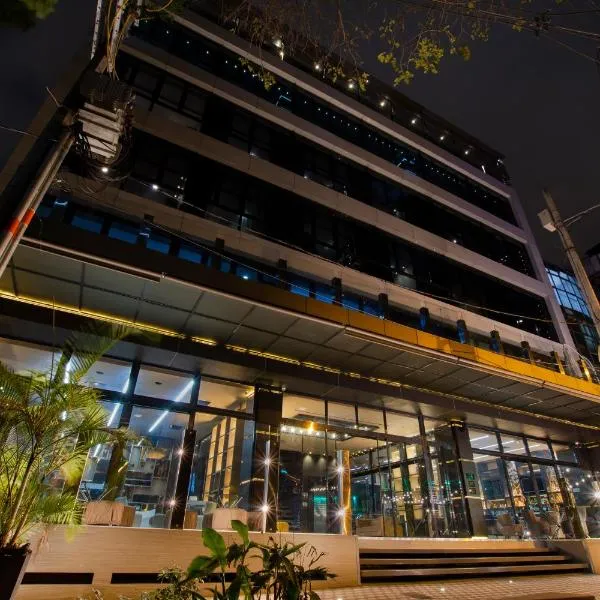 Europa Suites Medellin, hotel in Medellín