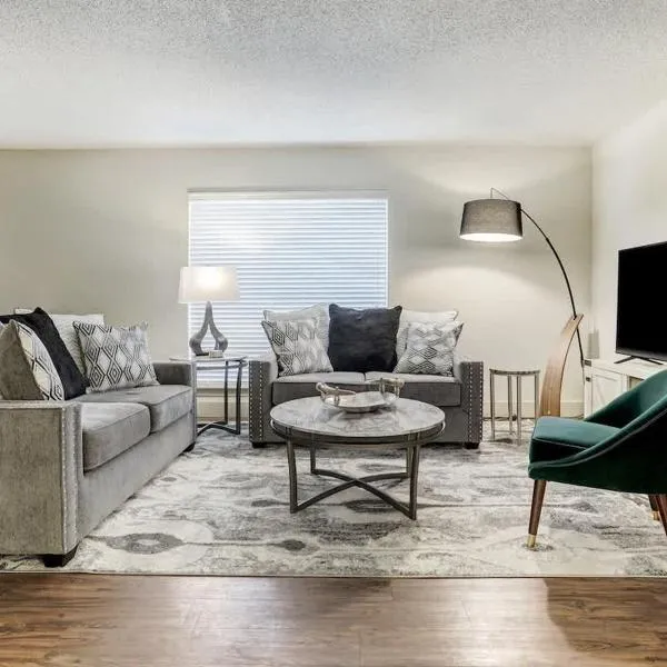 Galleria Gem Spring Perks Pool Access Unit 107, khách sạn ở Houston