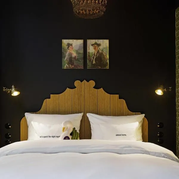 25hours Hotel The Royal Bavarian, hotel Münchenben