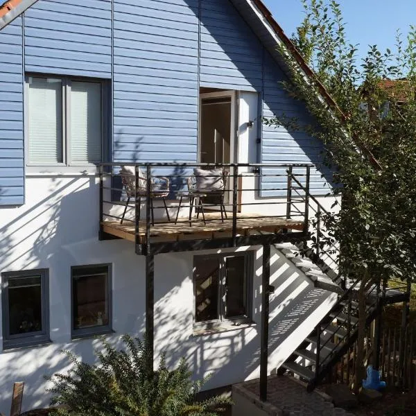 Upstairs6b, hôtel à Dipperz