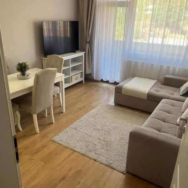 Peaceful & Cozy apartment near city Center、ブラゴエヴグラトのホテル