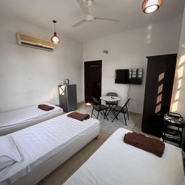 Muscat Guesthouse 3 All Private Ensuite Rooms, hotel en Mascate