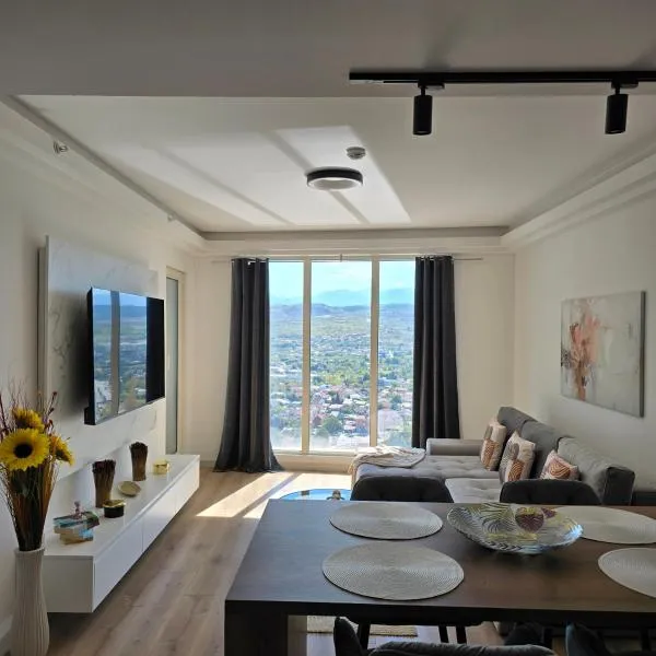 D & B Luxury Apartment 26th floor, Hotel in Skopje