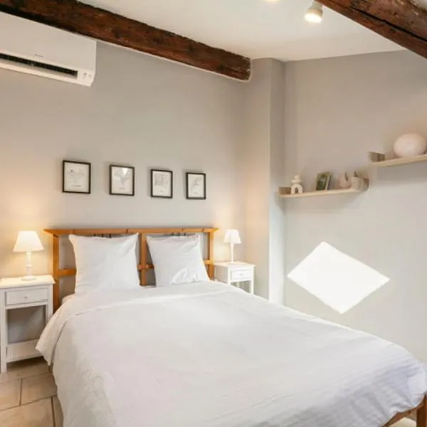 Duplex au cœur du vieil Antibes, Le Jamesy、アンティーブのホテル